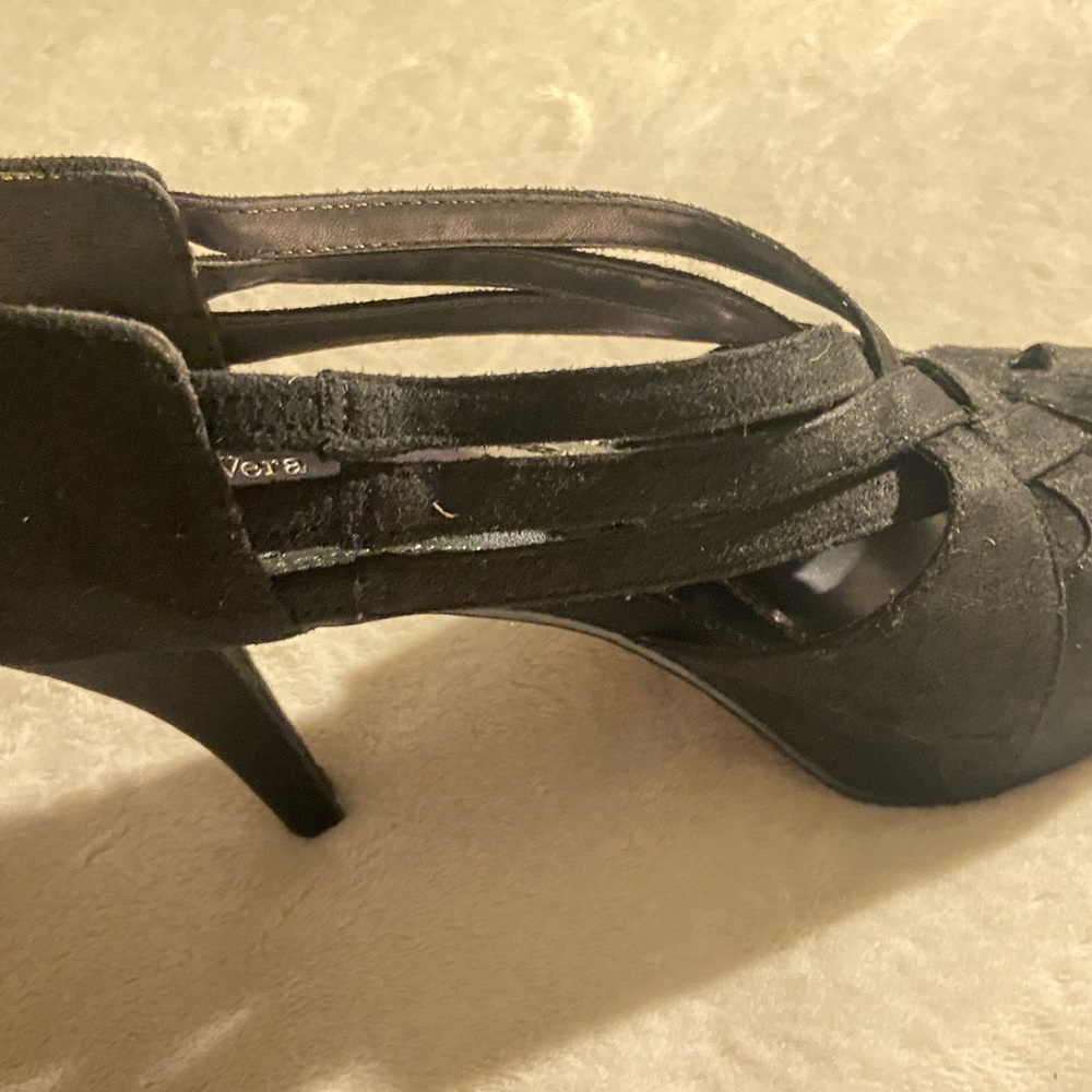 Sexy Vera Wang 3-4” heel, black suede